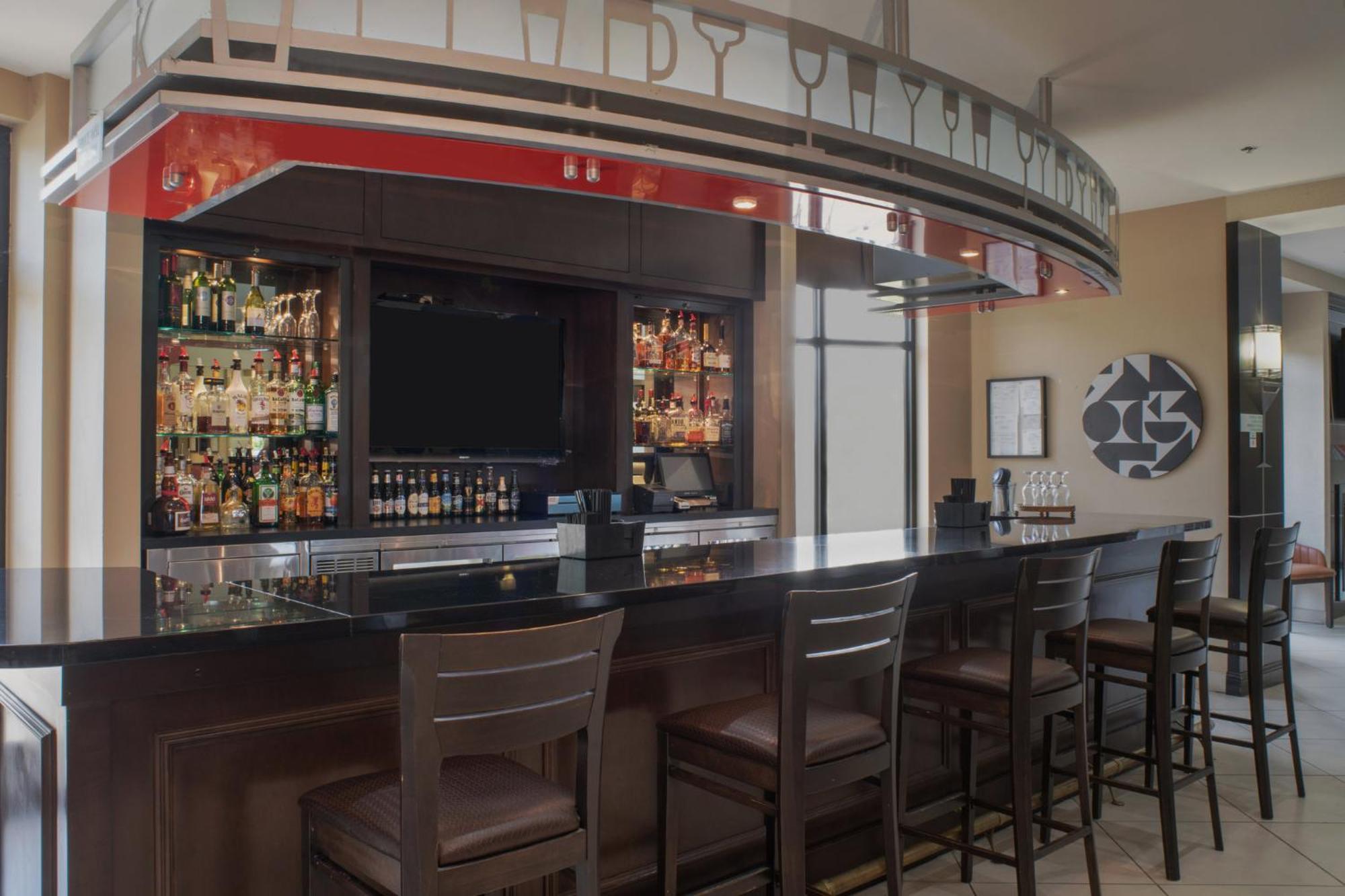 Holiday Inn Oklahoma City Airport By Ihg Exterior photo